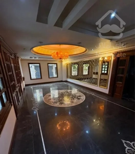 اپارتمان ۱۵۰متری (۳خواب لوکس )۲پارکینگ سندی)