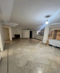 ۱۳۵ متری ۳ خواب حیاط دار ابن سینا