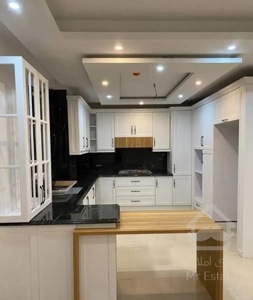 ۱۲۴ متر سه خواب تک واحدی فول امکانات نارمک