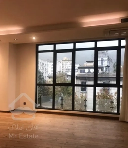 نیاوران گلسنگ ۲۲۰ متر۳خ خوش نقشه و شیک