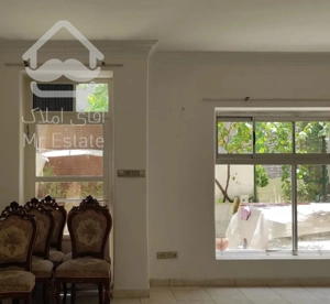 107متر  خوش نقشه با تراسی  بزرگ