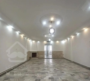 ۹۰متر ۲خوابه طبقه ۴ غرب پروین