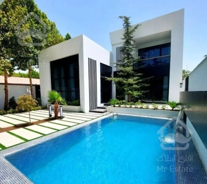 مدرن ۳۰۰متری استخر۴فصل/شهرک  جنگلی/سندار