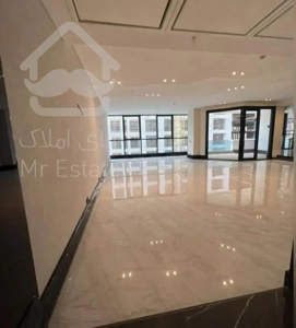 *بلوار سجاد آپارتمان ۲۸۰ متری طبقات بالا *