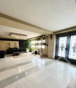 ۱۲۰ متر/غرق نور/۲ پارکینگ سندی