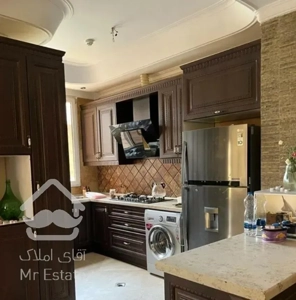 135 متر شهرک چشمه سه خواب فول امکانات نوساز