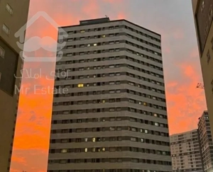 زندگی در اوج ، برج ارکیده / 87 متر / طبقات میانی