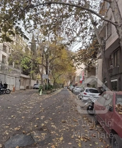 دروس ۲۹۰ متر ۳ خواب لوکس ۳ پارکینگ باکس