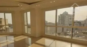 پاسداران ۲۰۰ متر/ تک واحدی/ طبقه اول/ ۲ پارکینگ