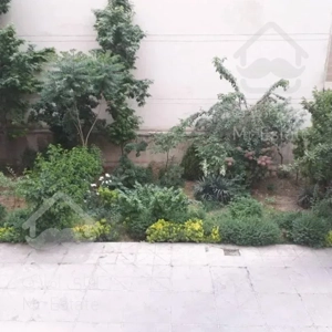 فروش ۱۰۰۰متر در بهترین لوکیشن هروی