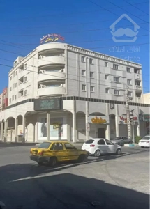 فروش واحدفول امکانات در قلب نادری خیابان زند