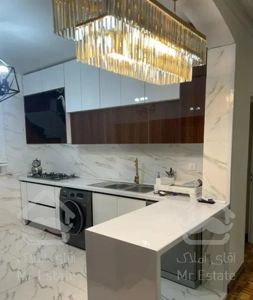 گاندی ۱۶۰م/۱۱۰متر قدرالسهم/۲۰۰متر حیاط در اختیار