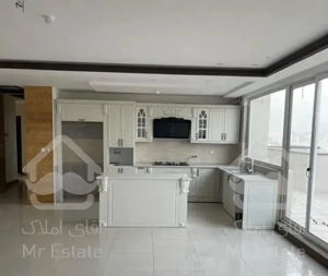 ۱۶۰ متری/ ۳ خواب کلید نخورده