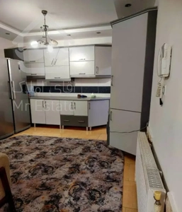 آپارتمان آسانسور دار کلاکسر متراژ ۹۵ متر