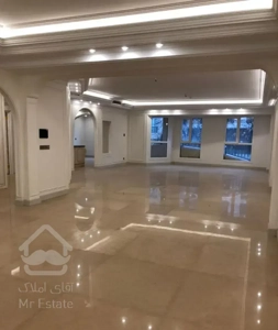 آپارتمان فروشی/ ۱۳۰متر/با امکانات شهرک غرب