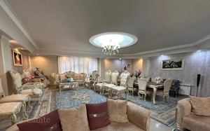 ۱۷۰متر خاقانی ۳۰متر حیاط