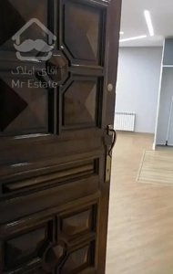 شرق مرزداران. ۱۴۵ متر. تکواحدی. مشرف به فضای سبز