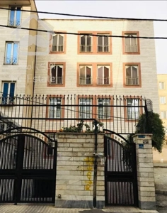 ٩٩ متر دو خوابه