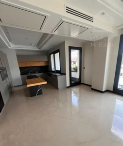 نیاوران ۱۳۰متر ۲خواب/ دلباز خارج مارکت تاپ لوکیشن