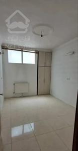 واحد ۷۷ متری سند دار