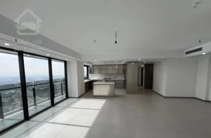 143 متر برج شیشه ای الماس /جنوبی دید ابدی /دلیر