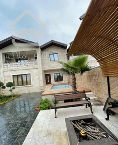 شخصی ساز استخر دار