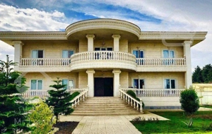 فروش ویلا ۱۲۰۰متری در محوطه ۲۰۰۰هزار متری