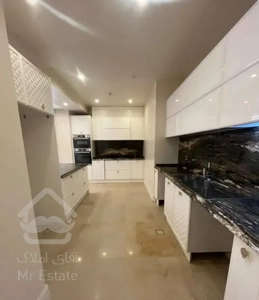 ۱۸۵متر مشاعات فول ساختمان برند تاپ لوکیشن