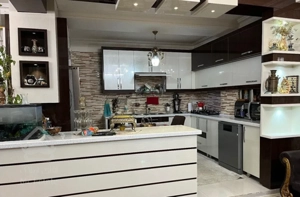 آپارتمان 79متری/2خواب - خیابان اندرزگو