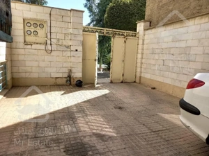 فروش۲۱۶ متر کلنگی/گذر ۱۲ متری/ مناسب ساخت