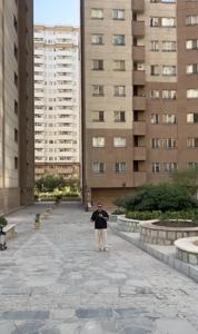 ۱۲۷ متر/سه‌خواب/‌فول امکانات/‌محیطی مناسب زندگی