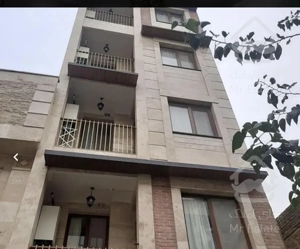 گلبرگ غربی،ابتدای صفایی،۵۰متربا پارکینگ