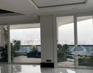 کامرانیه شمالی ۱۸۵ متر ۳ خوابه مشاعات دار