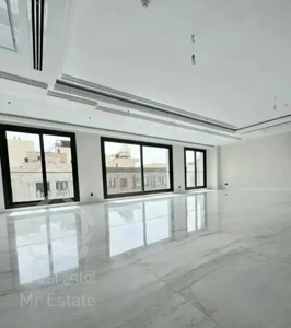 ۱۴۰ متر تکواحدی / ۲ پارکینگ /سرمایه گذاری