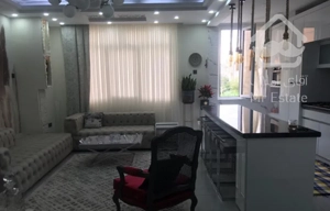 ٨٤متری چهارباغ شرقی فول امکانات