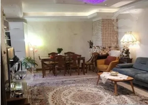 فروش آپارتمان80متری2خواب صادقیه