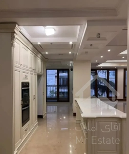 ۱۱۴ متر /فول دیزاین/ ویو رو به کوه/ تاپ لوکیشن