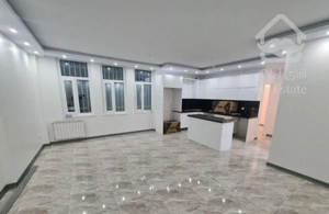 95متر فول  سالن پرده  خور بلوارفردوس غرب