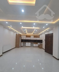 ۹۵متری داخل شهر کلید نخورده.املاک قیومی نیا