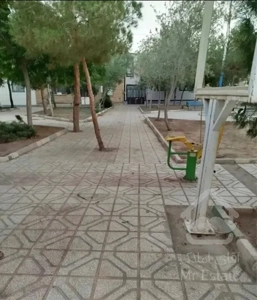 روبه روی پارک۸شهریور/وام دار/تکخواب