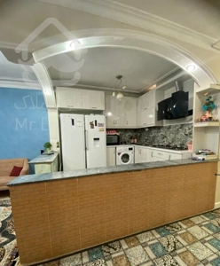 واحد در شهدای 9 با پارکینگ و آسانسور