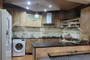 آپارتمان کلآ سه طبقه شخصی ساز۸۰ متر