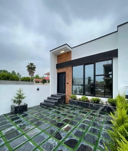 زیر قیمت منطقه شدیداً پول لازم*ویلا نوساز 160متری