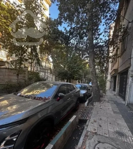 دروس ۷۰۰متر بر ۲۱ /۸۰۰متر بنای قابل سکونت