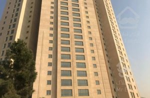 آپارتمان ١٦٠ متری سه خوابه