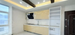 اپارتمان نوساز 86متری با اسانسور