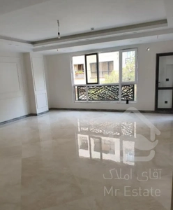 ۱۳۶ متر ۳ خوابه نوساز کلیدنخورده / پونک معین