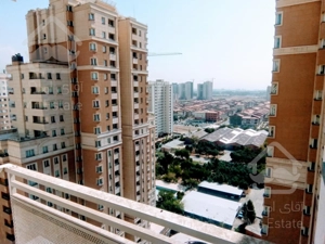 فروش آپارتمان ۱۰۸ متری نزدیک به دریاچه