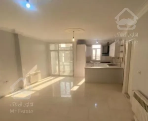 81 متر/خوش نقشه/نوساز/غرق نور/فول امکانات