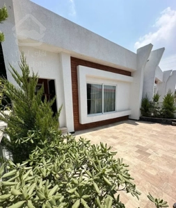 ویلا باغچه همکف 167 متری دوخوابه شهرکی سنددار